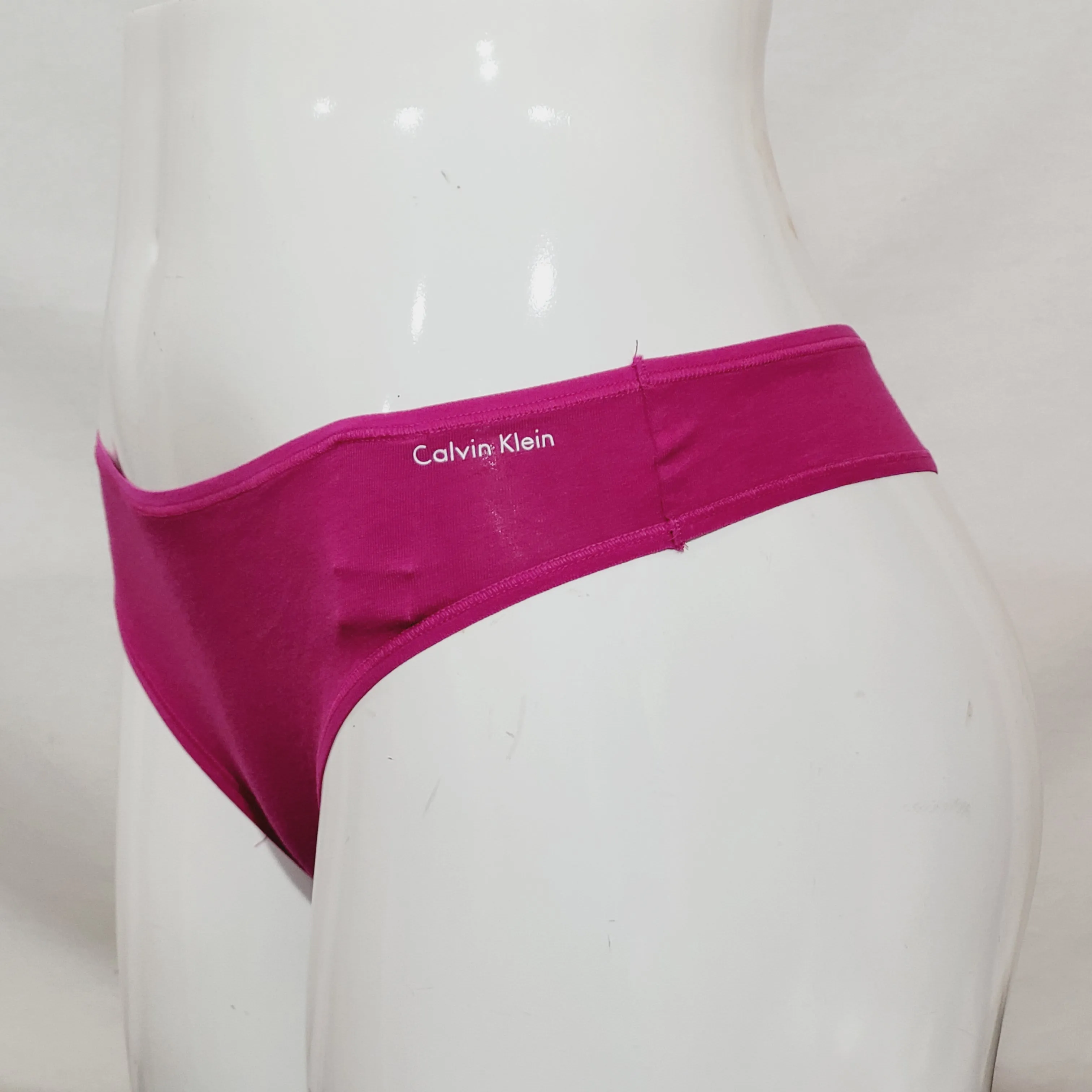 Calvin Klein QD3643 Cotton Form Thong MEDIUM Raspberry Pink NWT