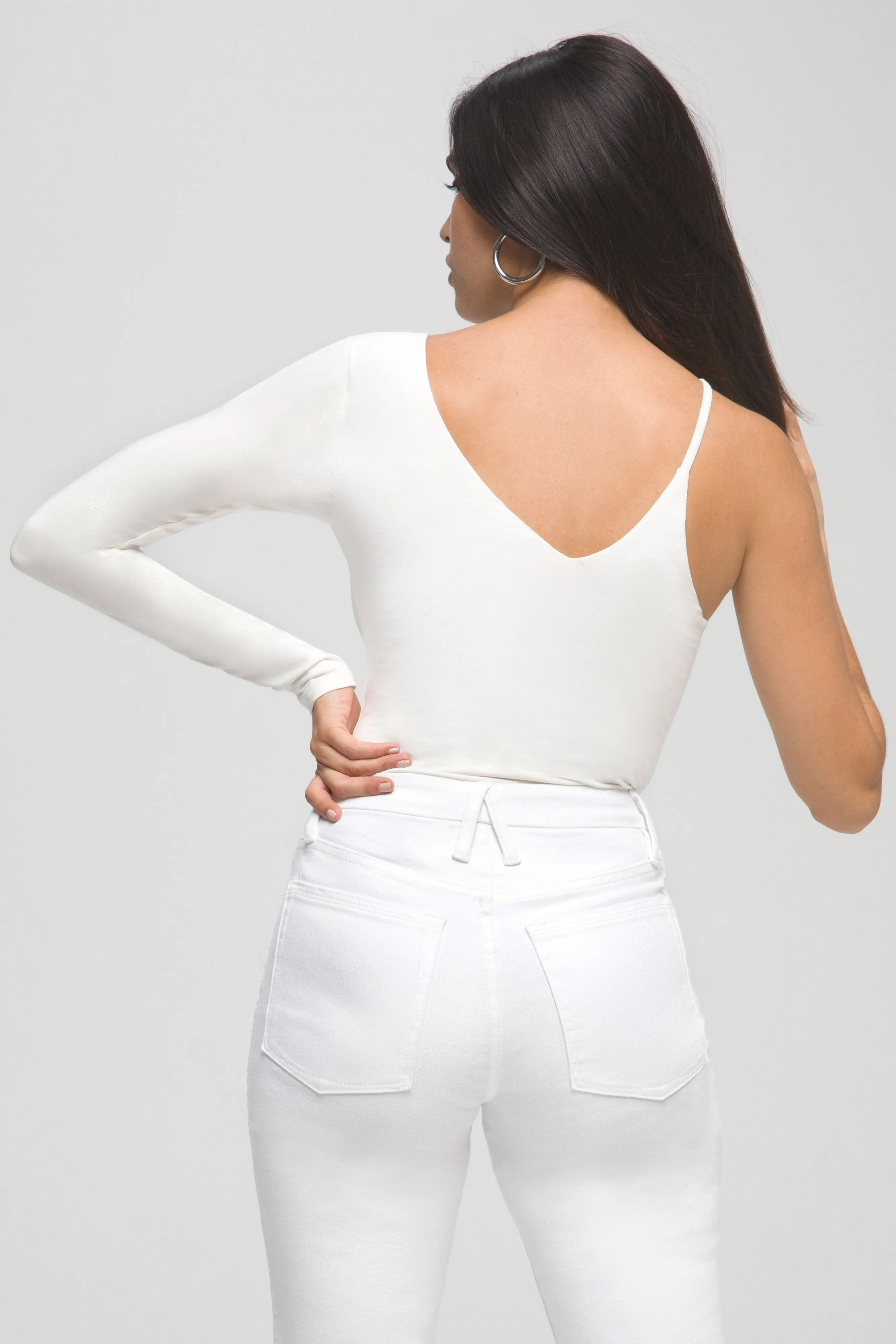 CONFIDENCE BODY | IVORY001