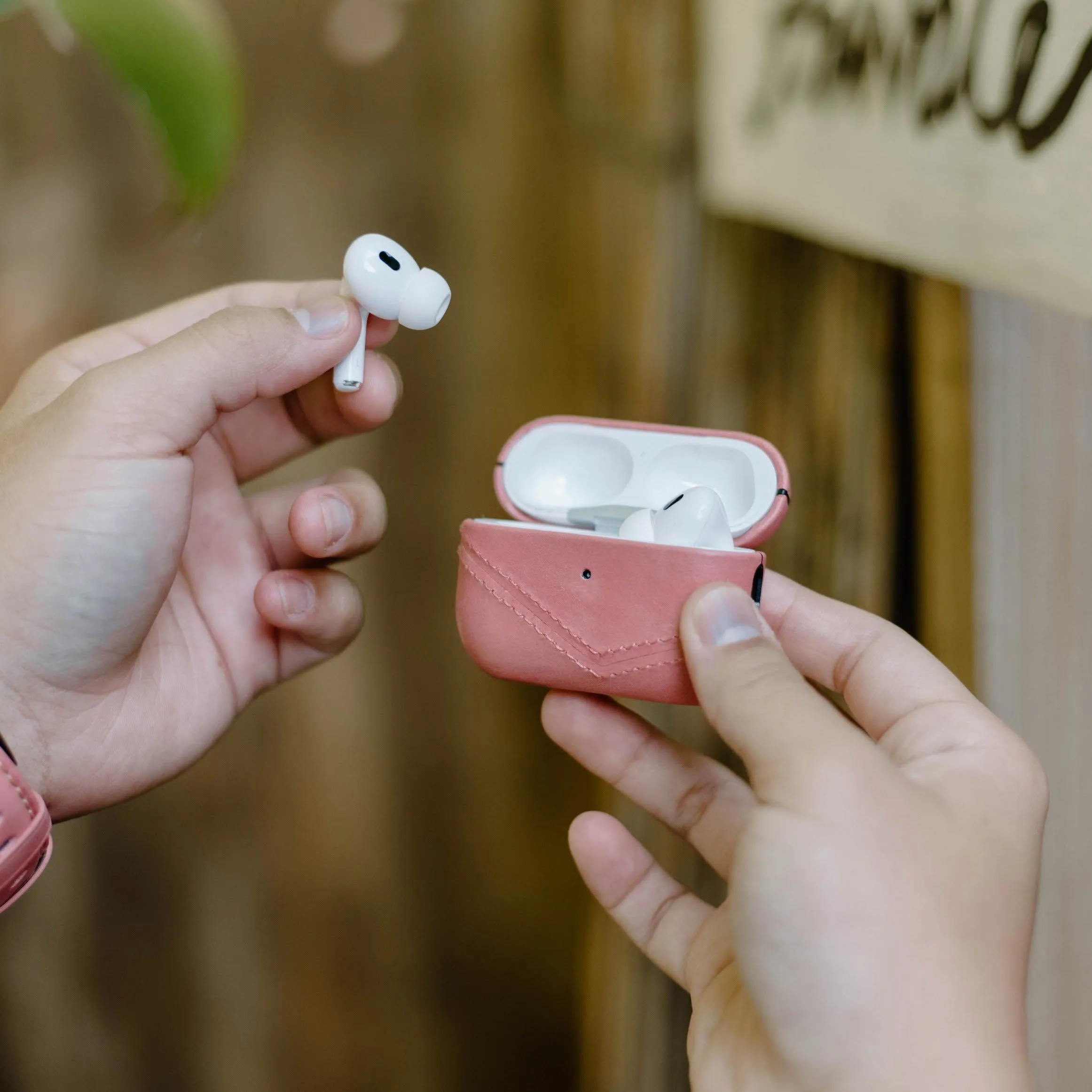 Leather AirPods Cases - SOUTH BEACH