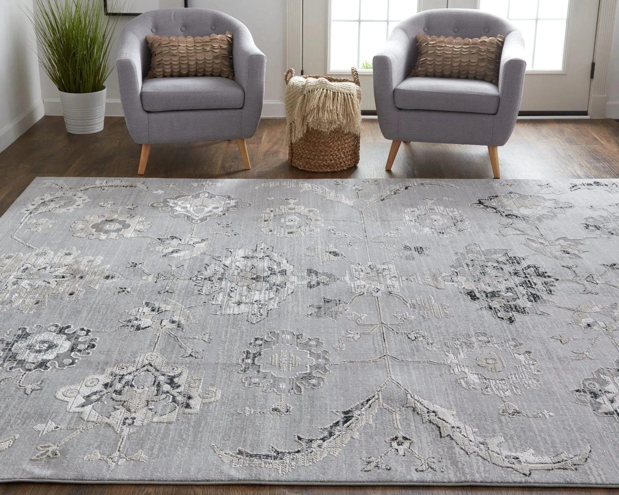 Macklaine MCK39FQF Silver/Beige Rug