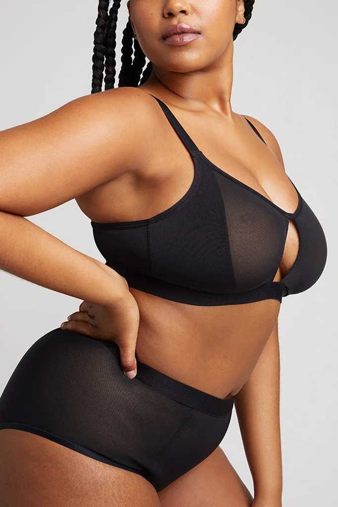 Sieve Cutout Bra in Black