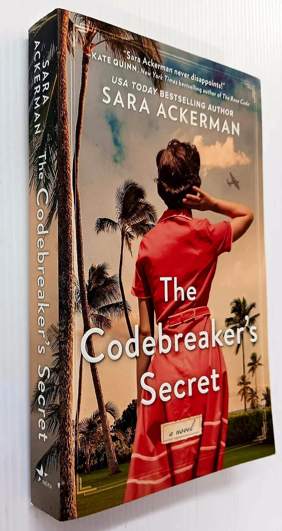 THE CODEBREAKER'S SECRET - Sara Ackerman