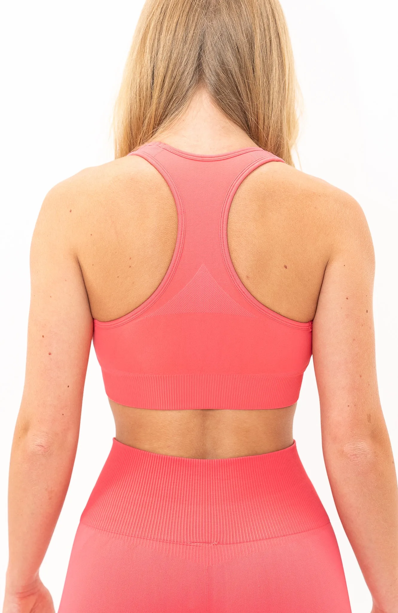 Unlimited Seamless Sports Bra - Coral